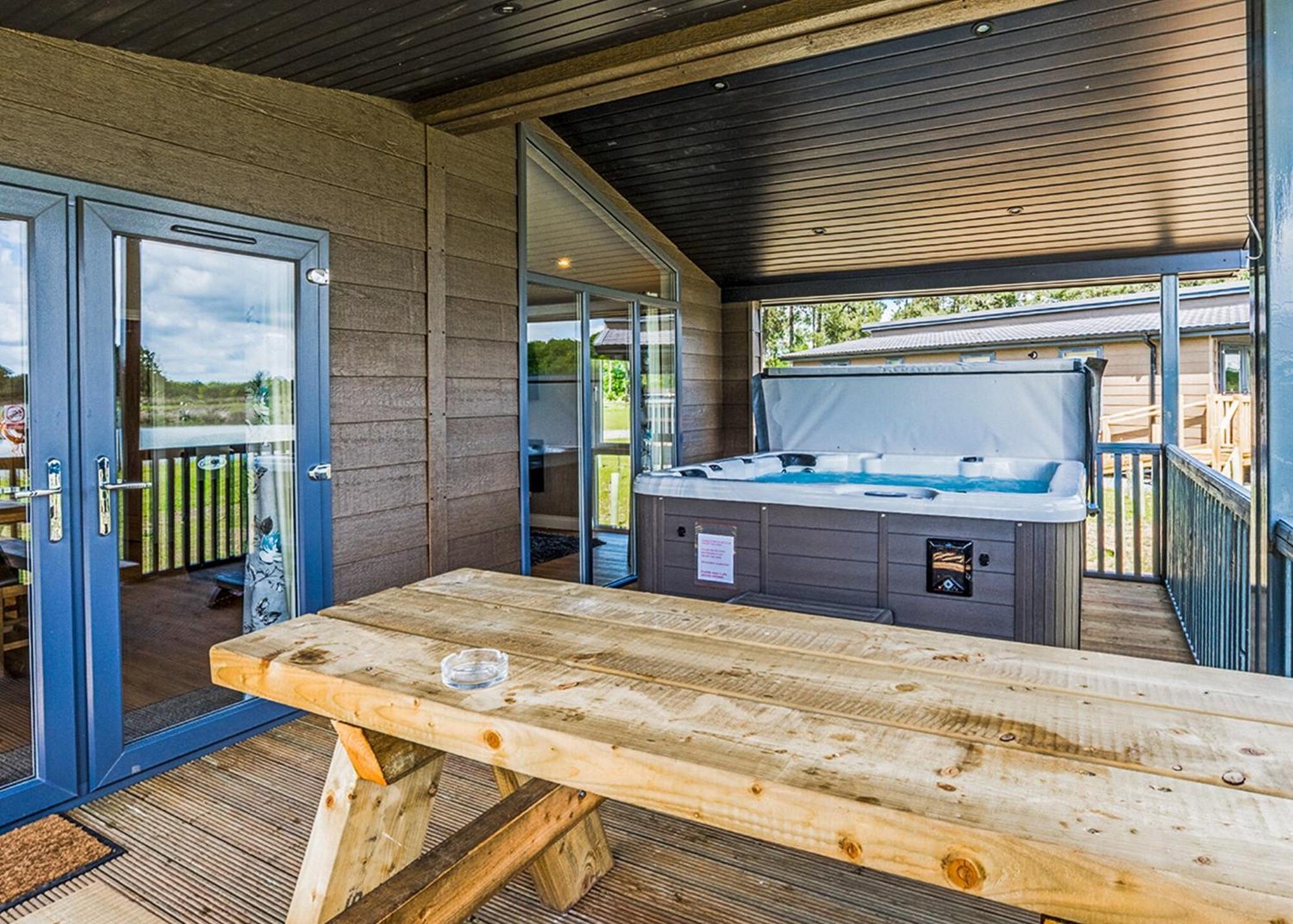 Woodhall Country Park Lodges Woodhall Spa Buitenkant foto